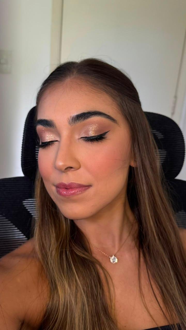 Maquiagem Camila Dias